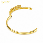 Serpentine Bangle – Gold